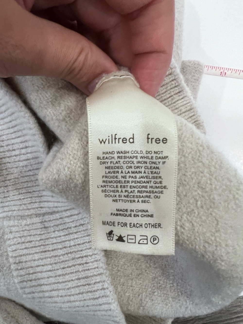 Wilfred Free Aritzia 100% Merino Wool Cardigan S Grey Cropped Button Knit - Picture 5 of 9